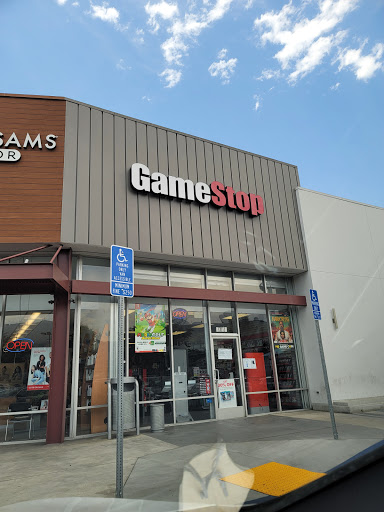 Video Game Store «GameStop», reviews and photos, 1783 N Victory Pl, Burbank, CA 91502, USA