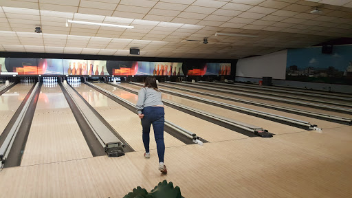 Bowling Alley «Lucky Lanes», reviews and photos, 1782 Berlin Turnpike, Berlin, CT 06037, USA