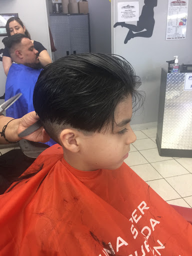 Barber Shop «J & R Barber Shop», reviews and photos, 8444 Laurel Canyon Blvd, Sun Valley, CA 91352, USA