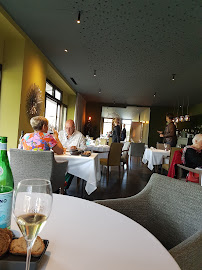 Atmosphère du Restaurant gastronomique Restaurant le Vivier, L'Isle-sur-la-Sorgue - n°20