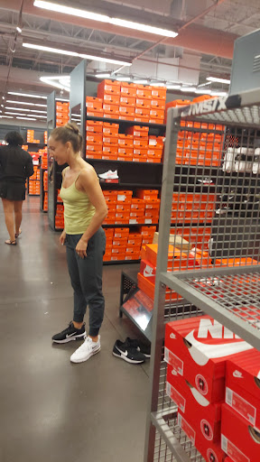 Clothing Store «Nike Factory Store», reviews and photos, 11401 NW 12th St #224, Miami, FL 33172, USA