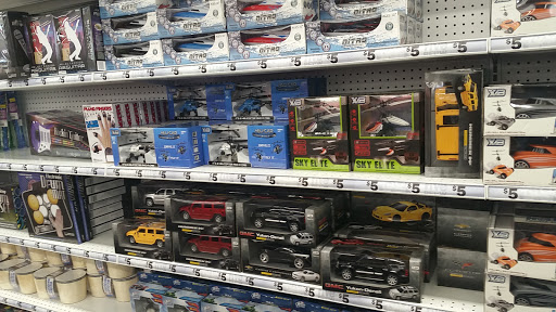 Variety Store «Five Below», reviews and photos, 6600 Spring Stuebner Rd Suite 156, Spring, TX 77389, USA