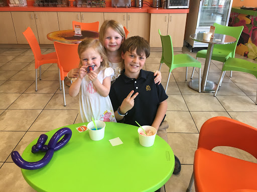 Frozen Yogurt Shop «Chill Yogurt Cafe», reviews and photos, 6167 Airport Blvd, Mobile, AL 36608, USA