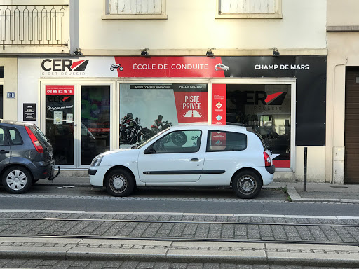 Auto-Moto-Ecole Cer Champ De Mars à Nantes, Loire-Atlantique