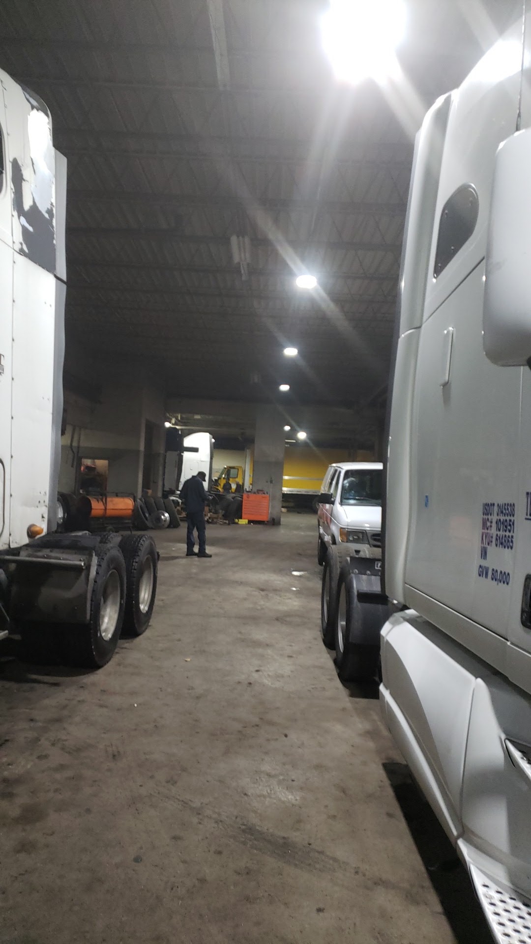 Madina Truck and Trailer repair and Storage