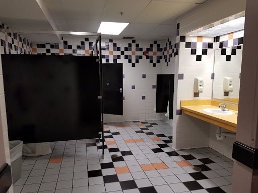 Movie Theater «Regal Cinemas Bowling Green 12», reviews and photos, 323 Great Escape Ave, Bowling Green, KY 42101, USA