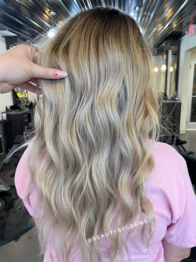 Hair Salon «Lunatic Fringe Salon Sharonville», reviews and photos, 11051 Reading Rd, Sharonville, OH 45241, USA