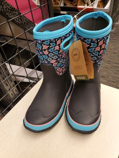 Department Store «Nordstrom Rack Brea Union Plaza», reviews and photos, 2345 E Imperial Hwy, Brea, CA 92821, USA