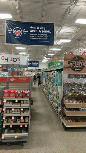 Pet Supply Store «PetSmart», reviews and photos, 14290 Plymouth Ave, Burnsville, MN 55337, USA