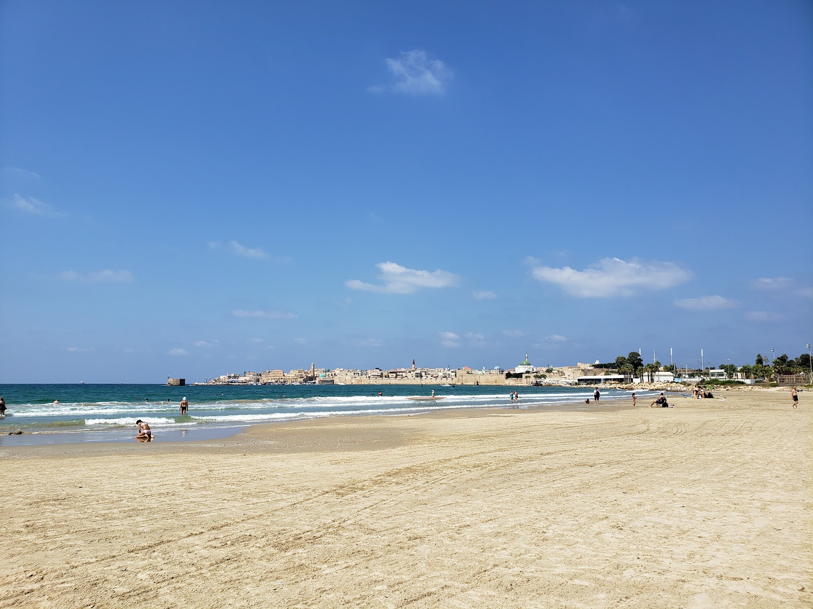 Photo of Argaman beach and the settlement