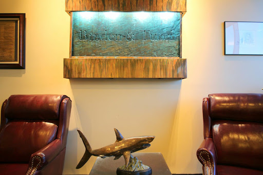 Criminal Justice Attorney «Braden & Tucci, A Professional Law Corporation», reviews and photos