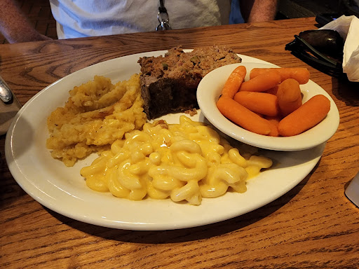 American Restaurant «Cracker Barrel Old Country Store», reviews and photos, 7995 Senoia Rd, Fairburn, GA 30213, USA