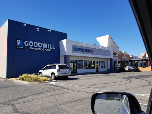 Goodwill Donation Center, 9657 Folsom Blvd, Sacramento, CA 95827, USA, 