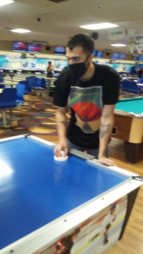 Bowling Alley «Classic Bowling Lanes», reviews and photos, 1421 N Willis Dr, Bloomington, IN 47404, USA