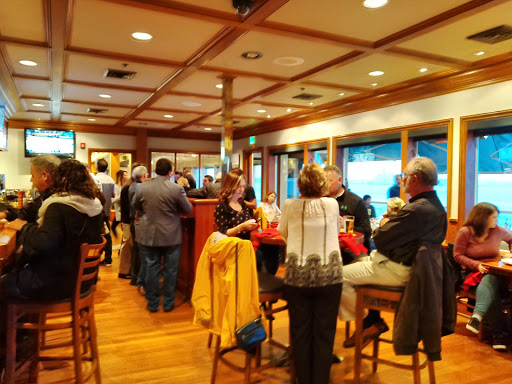 Seafood Restaurant «Fish Market Restaurant», reviews and photos, 750 N Harbor Dr, San Diego, CA 92101, USA