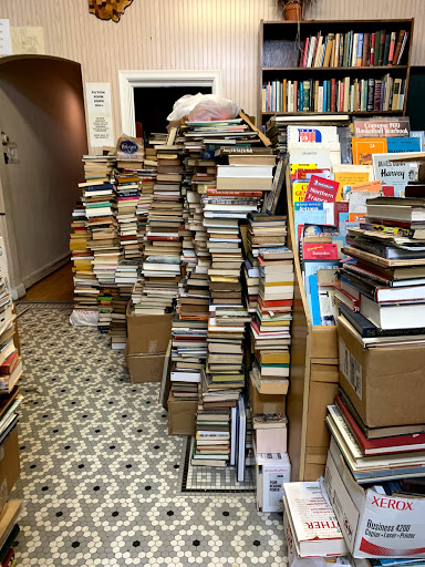 Book Store «Karen Wickliff-Books», reviews and photos, 3527 N High St, Columbus, OH 43214, USA