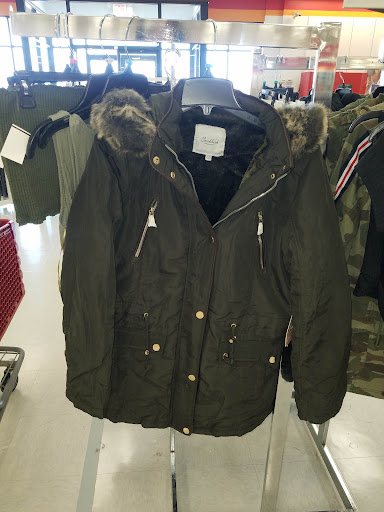 Department Store «Burkes Outlet», reviews and photos, 234 Sam Walton Dr, Russellville, KY 42276, USA