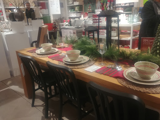 Furniture Store «Crate and Barrel», reviews and photos, 1102 Commons Dr, Geneva, IL 60134, USA