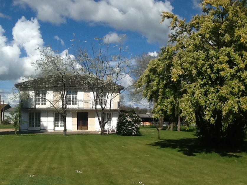 La Maison de Balland:Location grand gîte maison de vacances(Lacs de Haute Charente Limousine) à Sauvagnac (Charente 16)