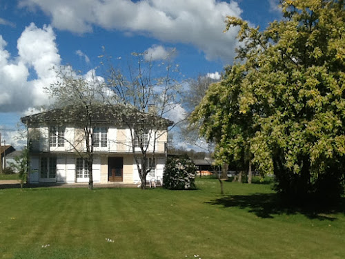 Lodge La Maison de Balland:Location grand gîte maison de vacances(Lacs de Haute Charente Limousine) Sauvagnac