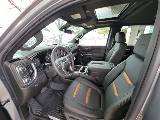 Car Dealer «Cavender Buick GMC West», reviews and photos, 7400 TX-1604 Loop, San Antonio, TX 78254, USA