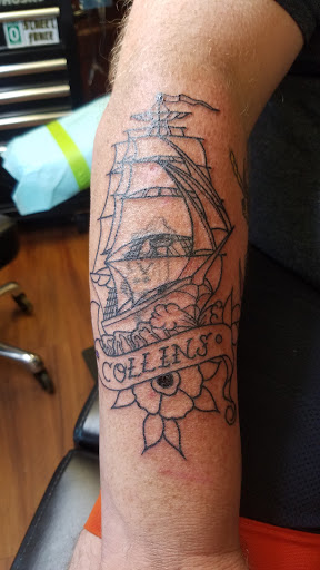 Tattoo Shop «Against the Grain Tattoos», reviews and photos, 1380 Cypress Ave, Melbourne, FL 32935, USA