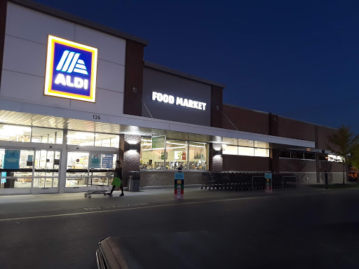 Grocery Store «ALDI», reviews and photos, 135 Gallatin Pike S, Madison, TN 37115, USA