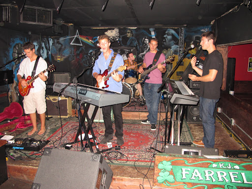 Bar & Grill «KJ Farrells Bar and Grill», reviews and photos, 242 Pettit Ave, Bellmore, NY 11710, USA