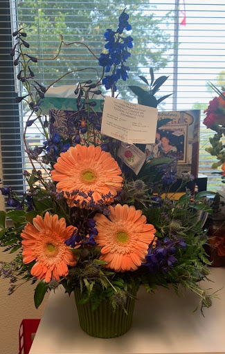 Florist «Casas Adobes Flower Shop», reviews and photos, 7090 N Oracle Rd #194, Tucson, AZ 85704, USA