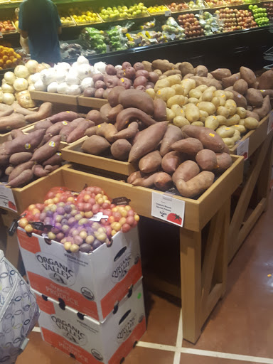 Grocery Store «Earth Fare», reviews and photos, 725 Cherry Rd, Rock Hill, SC 29732, USA