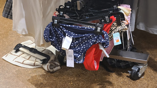 Clothing Store «Tillys», reviews and photos, 27150 Alicia Pkwy, Laguna Niguel, CA 92677, USA