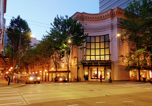 Clothing Store «Banana Republic», reviews and photos, 500 Pike St, Seattle, WA 98101, USA