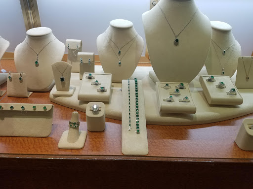 Becker's Diamonds & Fine Jewelry | West Hartford