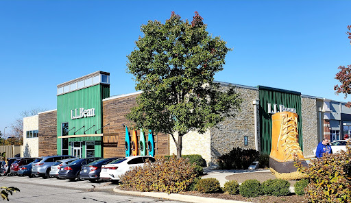L.L. Bean, 4222 Easton Loop W, Columbus, OH 43219, USA, 