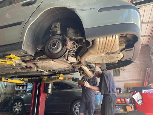 Auto Repair Shop «Golden Triangle Auto Care», reviews and photos, 1112 Speer Blvd, Denver, CO 80204, USA