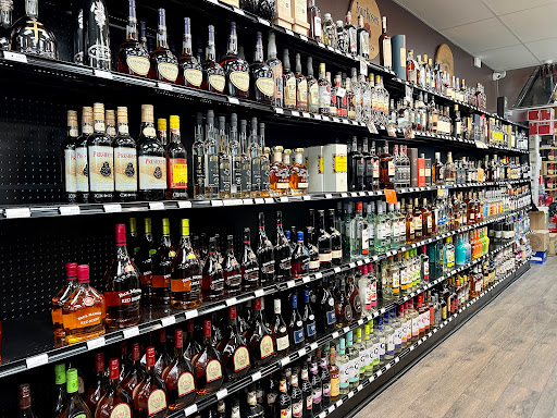 Liquor Store «Star Liquor @ Big Bend Road», reviews and photos, 13192 US-301, Riverview, FL 33578, USA