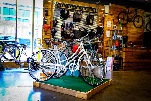 Bicycle Store «Paradise Garage», reviews and photos, 921 N High St, Columbus, OH 43201, USA