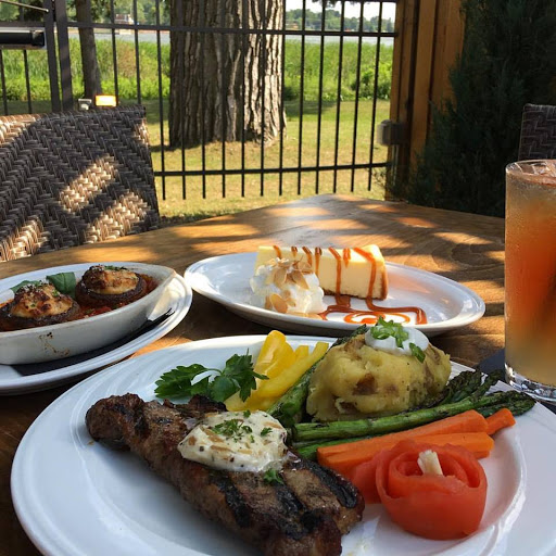 American Restaurant «Crooners Lounge and Supper Club», reviews and photos, 6161 Hwy 65 NE Highway 65 Northeast, Fridley, MN 55432, USA