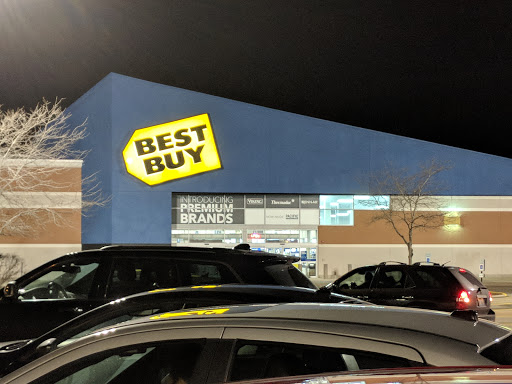 Electronics Store «Best Buy», reviews and photos, 15854 South La Grange Road, Orland Park, IL 60462, USA