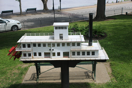 Park «George Rogers Clark Park», reviews and photos, 219 Riverside Dr, Covington, KY 41011, USA