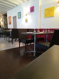 Atmosphère du Restaurant français Les Pieds Dans Le Sable à Nantes - n°4