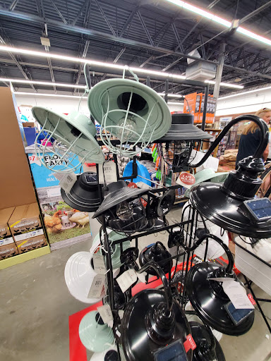 Home Improvement Store «Tractor Supply Co.», reviews and photos, 8135 Brookville Rd, Indianapolis, IN 46239, USA