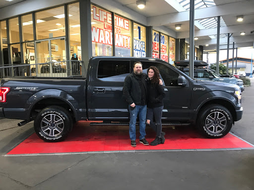 Car Dealer «Bowen Scarff Ford Lincoln», reviews and photos, 1157 Central Ave N, Kent, WA 98032, USA