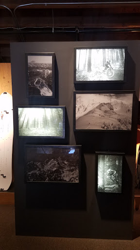 Ski Shop «evo Seattle Store», reviews and photos, 3500 Stone Way N, Seattle, WA 98103, USA