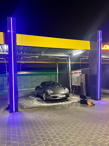 Recenze na Flash Car Wash v Praha - Automyčka
