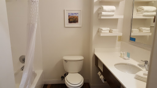 Hampton Inn & Suites Palmdale image