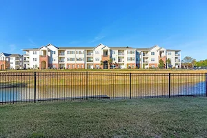 Cumberland Place Apartment Homes image