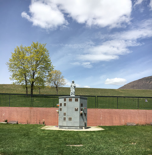 Cemetery «Lindquist Memorial Gardens of the Wasatch», reviews and photos, 1718 Combe Rd, Ogden, UT 84403, USA