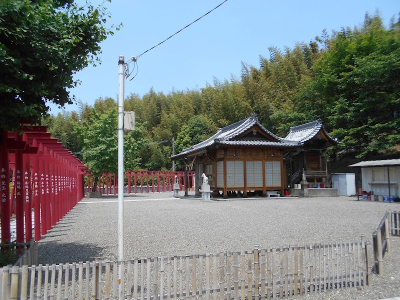 稗田稲荷神社(伏見稲荷大社の分霊)