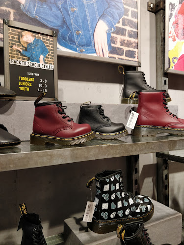 Comments and reviews of The Dr. Martens Store Hull